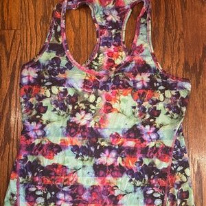 Athleta chi tank top
